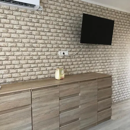 Csillag Deluxe Апартаменты Дьюла